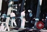 Standbild Start der USS Hancock (CV-19) bei Fore River Werft Massachusetts Quincy Massachusetts USA, 1944, aus Sekunde 17 historischem Filmmaterial Videoclip 65675055341
