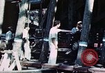 Standbild Start der USS Hancock (CV-19) bei Fore River Werft Massachusetts Quincy Massachusetts USA, 1944, aus Sekunde 20 historischem Filmmaterial Videoclip 65675055341