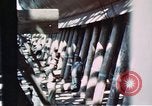 Standbild Start der USS Hancock (CV-19) bei Fore River Werft Massachusetts Quincy Massachusetts USA, 1944, aus Sekunde 61 historischem Filmmaterial Videoclip 65675055341