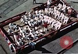 Standbild Blick vom Deck der USS Hancock (CV-19) während seiner Einführung Quincy Massachusetts USA, 1944, aus Sekunde 14 historischem Filmmaterial Videoclip 65675055342