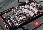 Standbild Blick vom Deck der USS Hancock (CV-19) während seiner Einführung Quincy Massachusetts USA, 1944, aus Sekunde 17 historischem Filmmaterial Videoclip 65675055342