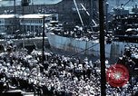 Standbild Blick vom Deck der USS Hancock (CV-19) während seiner Einführung Quincy Massachusetts USA, 1944, aus Sekunde 59 historischem Filmmaterial Videoclip 65675055342