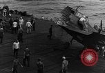 Standbild zerstört TBM Avenger Flugzeuge Pazifik, 1944, aus Sekunde 15 historischem Filmmaterial Videoclip 65675055343