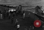 Standbild zerstört TBM Avenger Flugzeuge Pazifik, 1944, aus Sekunde 19 historischem Filmmaterial Videoclip 65675055343