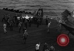 Standbild zerstört TBM Avenger Flugzeuge Pazifik, 1944, aus Sekunde 20 historischem Filmmaterial Videoclip 65675055343