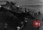 Standbild zerstört TBM Avenger Flugzeuge Pazifik, 1944, aus Sekunde 31 historischem Filmmaterial Videoclip 65675055343