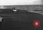 Standbild USA F6F Hellcat Flugzeuge Pazifik, 1944, aus Sekunde 9 historischem Filmmaterial Videoclip 65675055344