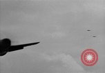 Standbild USA F6F Hellcat Flugzeuge Pazifik, 1944, aus Sekunde 28 historischem Filmmaterial Videoclip 65675055344