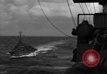Standbild USS Spence Pazifischer Ozean, 1944, aus Sekunde 12 historischem Filmmaterial Videoclip 65675055347