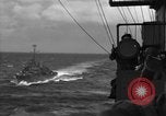 Standbild USS Spence Pazifischer Ozean, 1944, aus Sekunde 17 historischem Filmmaterial Videoclip 65675055347
