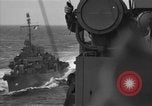 Standbild USS Spence Pazifischer Ozean, 1944, aus Sekunde 20 historischem Filmmaterial Videoclip 65675055347