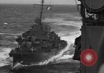 Standbild USS Spence Pazifischer Ozean, 1944, aus Sekunde 29 historischem Filmmaterial Videoclip 65675055347
