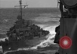 Standbild USS Spence Pazifischer Ozean, 1944, aus Sekunde 32 historischem Filmmaterial Videoclip 65675055347