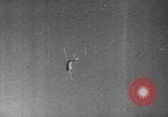 Standbild Russischen MiG-15 Flugzeuge im koreanischen Krieg verfolgt Korea, 1953, aus Sekunde 60 historischem Filmmaterial Videoclip 65675055370