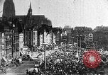 Standbild Köln Marktplatz und christlichen Osterfest Köln Deutschland, 1937, aus Sekunde 39 historischem Filmmaterial Videoclip 65675055444