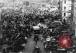 Standbild Köln Marktplatz und christlichen Osterfest Köln Deutschland, 1937, aus Sekunde 61 historischem Filmmaterial Videoclip 65675055444