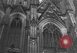 Standbild Kölner Dom Köln Deutschland, 1937, aus Sekunde 43 historischem Filmmaterial Videoclip 65675055445
