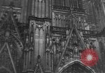 Standbild Kölner Dom Köln Deutschland, 1937, aus Sekunde 47 historischem Filmmaterial Videoclip 65675055445