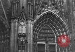 Standbild Kölner Dom Köln Deutschland, 1937, aus Sekunde 51 historischem Filmmaterial Videoclip 65675055445