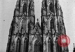 Standbild Kölner Dom Köln Deutschland, 1937, aus Sekunde 60 historischem Filmmaterial Videoclip 65675055445