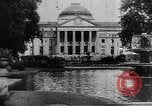 Standbild Heilquelle Kurort in Wiesbaden 1930er Jahre Wiesbaden Deutschland, 1937, aus Sekunde 11 historischem Filmmaterial Videoclip 65675055447