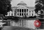 Standbild Heilquelle Kurort in Wiesbaden 1930er Jahre Wiesbaden Deutschland, 1937, aus Sekunde 12 historischem Filmmaterial Videoclip 65675055447