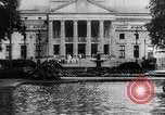 Standbild Heilquelle Kurort in Wiesbaden 1930er Jahre Wiesbaden Deutschland, 1937, aus Sekunde 23 historischem Filmmaterial Videoclip 65675055447