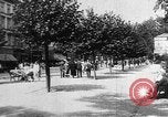 Standbild Heilquelle Kurort in Wiesbaden 1930er Jahre Wiesbaden Deutschland, 1937, aus Sekunde 37 historischem Filmmaterial Videoclip 65675055447