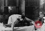 Standbild Heilquelle Kurort in Wiesbaden 1930er Jahre Wiesbaden Deutschland, 1937, aus Sekunde 47 historischem Filmmaterial Videoclip 65675055447