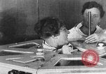 Standbild Heilquelle Kurort in Wiesbaden 1930er Jahre Wiesbaden Deutschland, 1937, aus Sekunde 50 historischem Filmmaterial Videoclip 65675055447