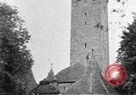 Standbild berühmte Gebäude Rothenburg ob der Tauber Deutschland, 1937, aus Sekunde 10 historischem Filmmaterial Videoclip 65675055449