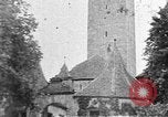 Standbild berühmte Gebäude Rothenburg ob der Tauber Deutschland, 1937, aus Sekunde 12 historischem Filmmaterial Videoclip 65675055449