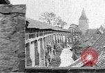 Standbild berühmte Gebäude Rothenburg ob der Tauber Deutschland, 1937, aus Sekunde 18 historischem Filmmaterial Videoclip 65675055449