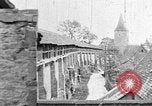 Standbild berühmte Gebäude Rothenburg ob der Tauber Deutschland, 1937, aus Sekunde 21 historischem Filmmaterial Videoclip 65675055449