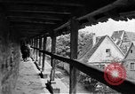 Standbild berühmte Gebäude Rothenburg ob der Tauber Deutschland, 1937, aus Sekunde 45 historischem Filmmaterial Videoclip 65675055449