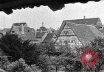 Standbild berühmte Gebäude Rothenburg ob der Tauber Deutschland, 1937, aus Sekunde 57 historischem Filmmaterial Videoclip 65675055449