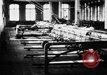 Image Les usines au ralenti et les chômeurs des Sudètes Allemagne, 1938, de la seconde 33 séquences d'archives historiques vidéo 65675055490