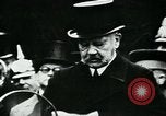 Image président Paul von Hindenburg s'adresse à la foule Allemagne, 1925, de la seconde 24 séquences d'archives historiques vidéo 65675055494