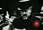 Image président Paul von Hindenburg s'adresse à la foule Allemagne, 1925, de la seconde 26 séquences d'archives historiques vidéo 65675055494