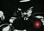 Image président Paul von Hindenburg s'adresse à la foule Allemagne, 1925, de la seconde 28 séquences d'archives historiques vidéo 65675055494
