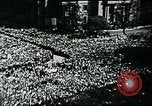 Image Paul von Hindenburg avec Hitler en voiture ouverte Berlin Allemagne, 1933, de la seconde 5 séquences d'archives historiques vidéo 65675055498