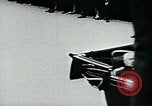 Image Paul von Hindenburg avec Hitler en voiture ouverte Berlin Allemagne, 1933, de la seconde 14 séquences d'archives historiques vidéo 65675055498