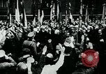 Image Paul von Hindenburg avec Hitler en voiture ouverte Berlin Allemagne, 1933, de la seconde 33 séquences d'archives historiques vidéo 65675055498