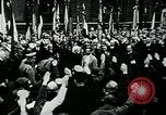 Image Paul von Hindenburg avec Hitler en voiture ouverte Berlin Allemagne, 1933, de la seconde 37 séquences d'archives historiques vidéo 65675055498