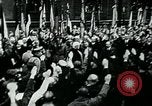 Image Paul von Hindenburg avec Hitler en voiture ouverte Berlin Allemagne, 1933, de la seconde 38 séquences d'archives historiques vidéo 65675055498