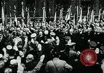 Image Paul von Hindenburg avec Hitler en voiture ouverte Berlin Allemagne, 1933, de la seconde 45 séquences d'archives historiques vidéo 65675055498