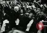 Image Paul von Hindenburg avec Hitler en voiture ouverte Berlin Allemagne, 1933, de la seconde 48 séquences d'archives historiques vidéo 65675055498