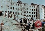 Immagine di La brigata della benna Berlino Germania, 1945, secondo 8 filmato di repertorio 65675055504