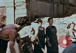 Immagine di La brigata della benna Berlino Germania, 1945, secondo 18 filmato di repertorio 65675055504