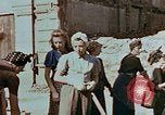 Immagine di La brigata della benna Berlino Germania, 1945, secondo 22 filmato di repertorio 65675055504